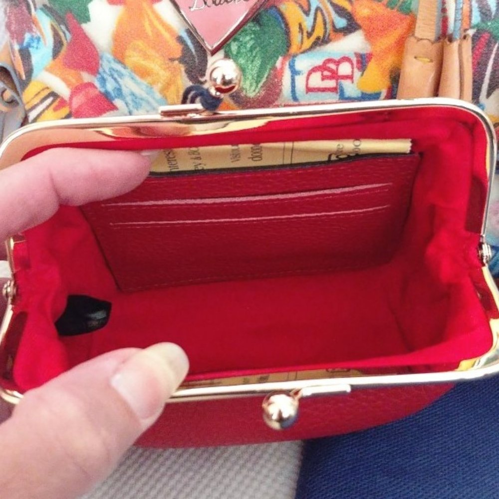 Dooney & Bourke Tomato Red Leather Double Bundle w/Lg Slouch Hobo & Kiss Wallet - Picture 4 of 16